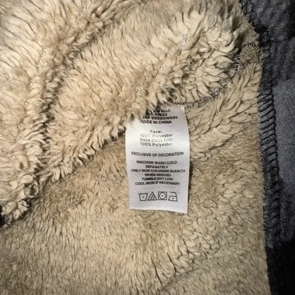 Eddie Bauer Kids 6/7 Small Gray Black Gingham Faux Fur Lined Jacket Snap Button - Picture 5 of 6